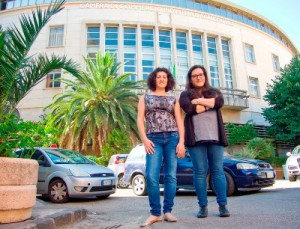 Le stagiste Alessandra e Marianna davanti la Camera