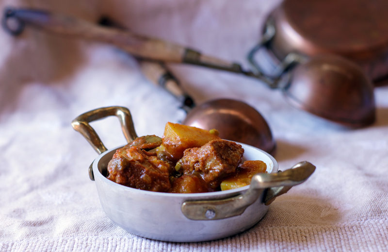 Spezzatino Al Sugo Con Piselli E Patate Ilmetropolitano It